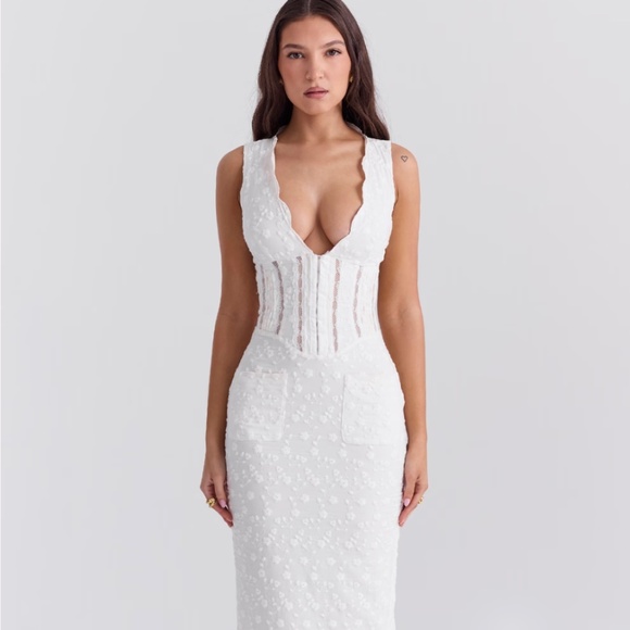 House of CB SOPHINA White Cotton Broderie Anglais Plunge Maxi Dress - Picture 1 of 7